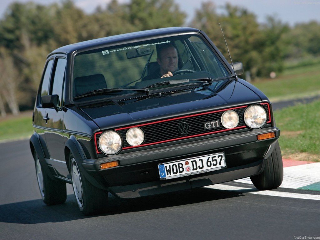 Volkswagen-Golf_GTI_Pirelli_1983